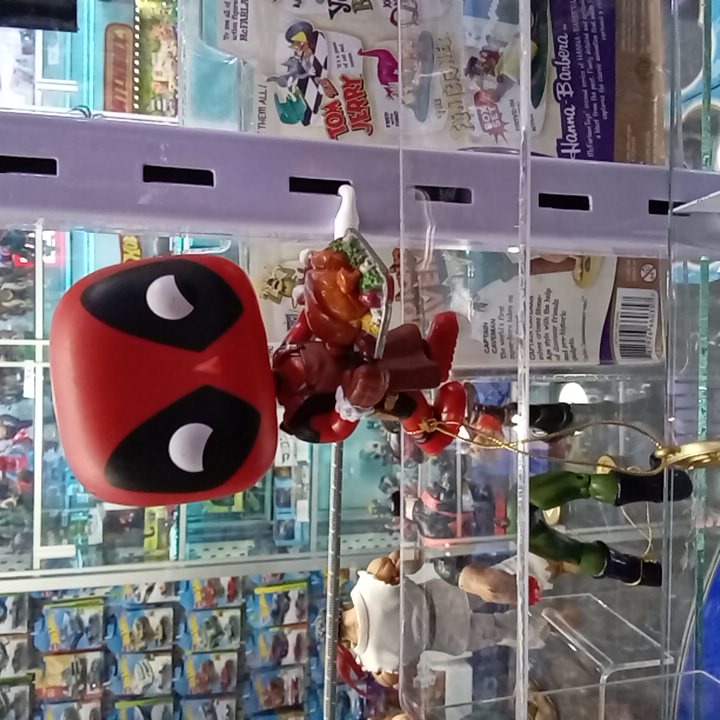 FUNKO POP DEAD POOL