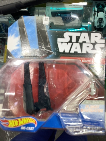 HOTWHEELS STAR WARS KYLO RENS COMMAND SHUTTLE