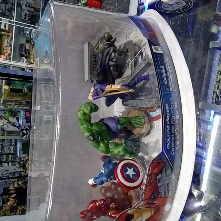 MARVEL AVENGERS DISNEY SET