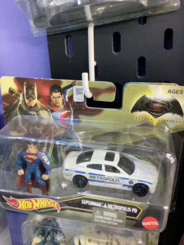 HOTWHEELS SUPERMAN Y METROPOLIS