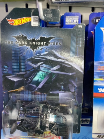 HOTWHEELS THE DARK KNIGHT RISES THE BAT