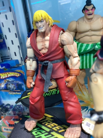 STREET FIGHTER KEN ROJO FIGURA SUELTA