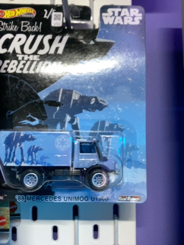 HOTWHEELS PREMIUM STAR WARS 88 MERCEDES UNIMOG U1300