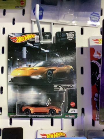 HOTWHEELS PREMIUM EXOTIC ENVY ASTON MARTIN