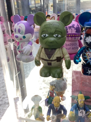 VINYLMATION YODA POR MIKE SULIVAN