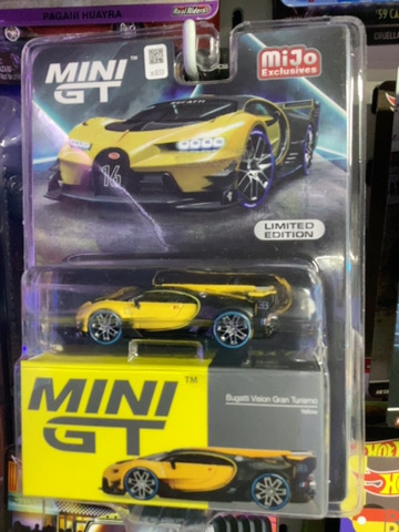 MINI GT BUGATTI VISION GRAN TURISMO AMARILLO