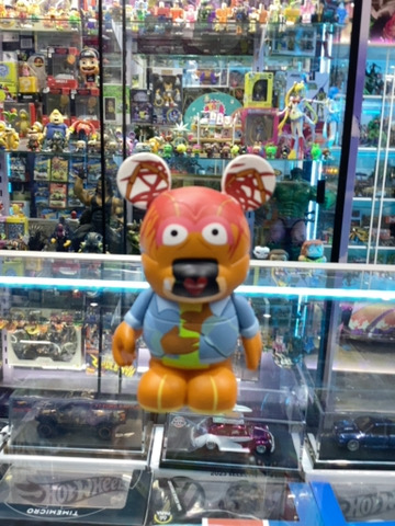 VINYLMATION PEPE THE PRAEN DE LOS MUPPETS POR MONTY MALDOVAN