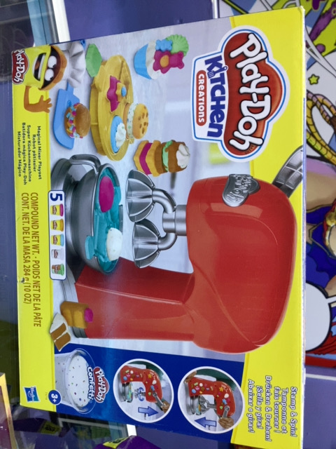 PLAY DOH KITCHEN CREATIONS BATIDORA MAGICA