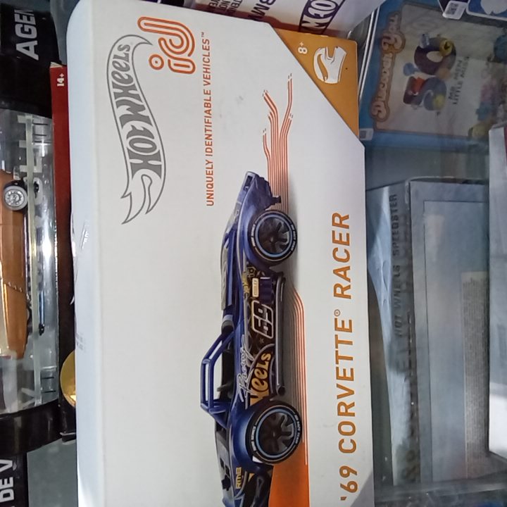 HOT WHEELS 69 CORVETTE RACER