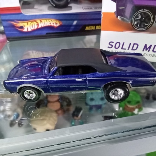 HOT WHEELS PONTIAC GTO AZUL APERLADO TECHO NEGRO