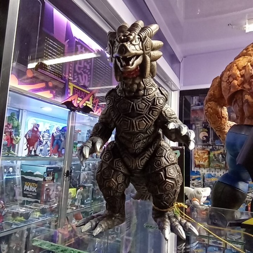 ULTRAMAN KAIJU SERIE EX SALAMANDER BY BANDAI