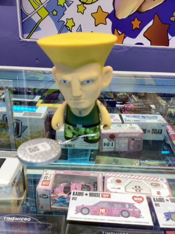 KIDROBOT STREET FIGHTER GUILE