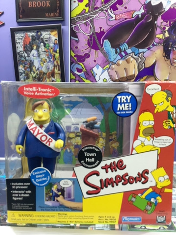 LOS SIMPSON PLAYMATE TOWN HALL