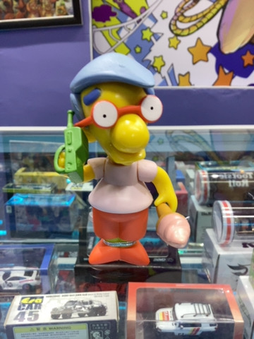 LOS SIMPSON PLAYMATE MILHOUSE FIGURA SUELTA