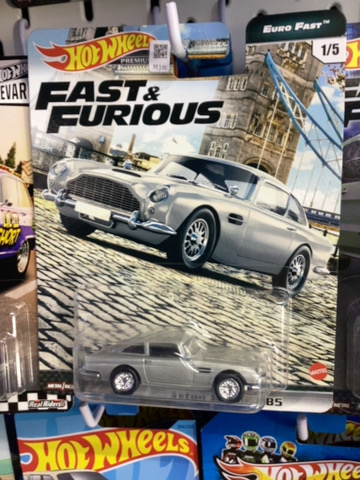 HOTWHEELS PREMIUM FAST AND FURIOUS ASTON MARTIN