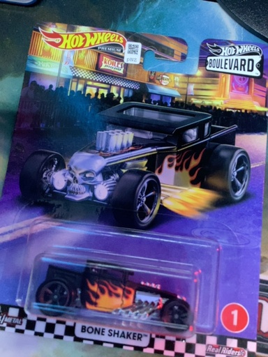 HOTWHEELS PREMIUM BONE SHAKER