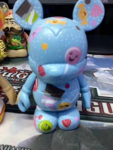 VINYLMATION HAPPY LOLIPOPS POR MARIA CLAPSIS