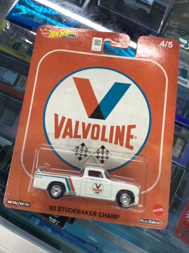 HOTWHEELS PREMIUM VALVOLINE 63 STUDEBAKER CHAMP