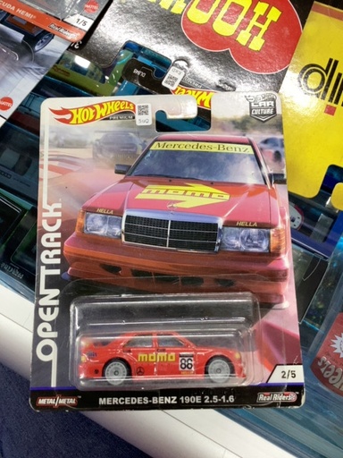 HOTWHEELS PREMIUM MERCEDES BENZ 190E 2.5 OPEN TRACK