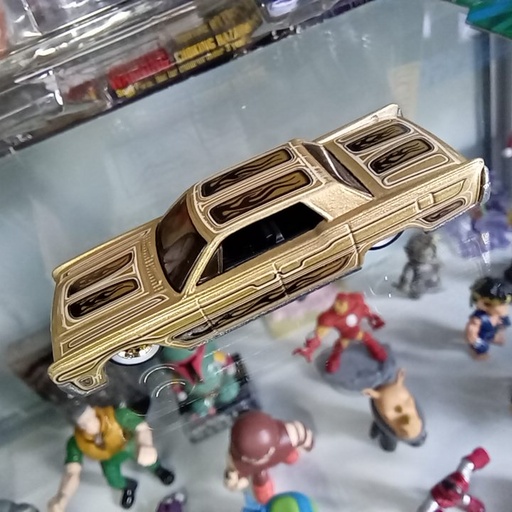 HOTWHEELS CONTINENTAL 64